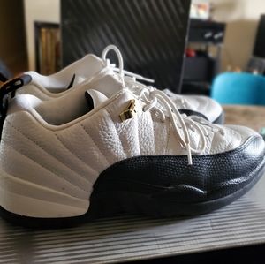Jordan 12 low taxi sz 12